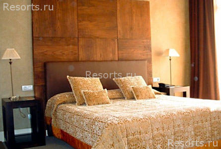 Hotel Duquesa De Cardona 4